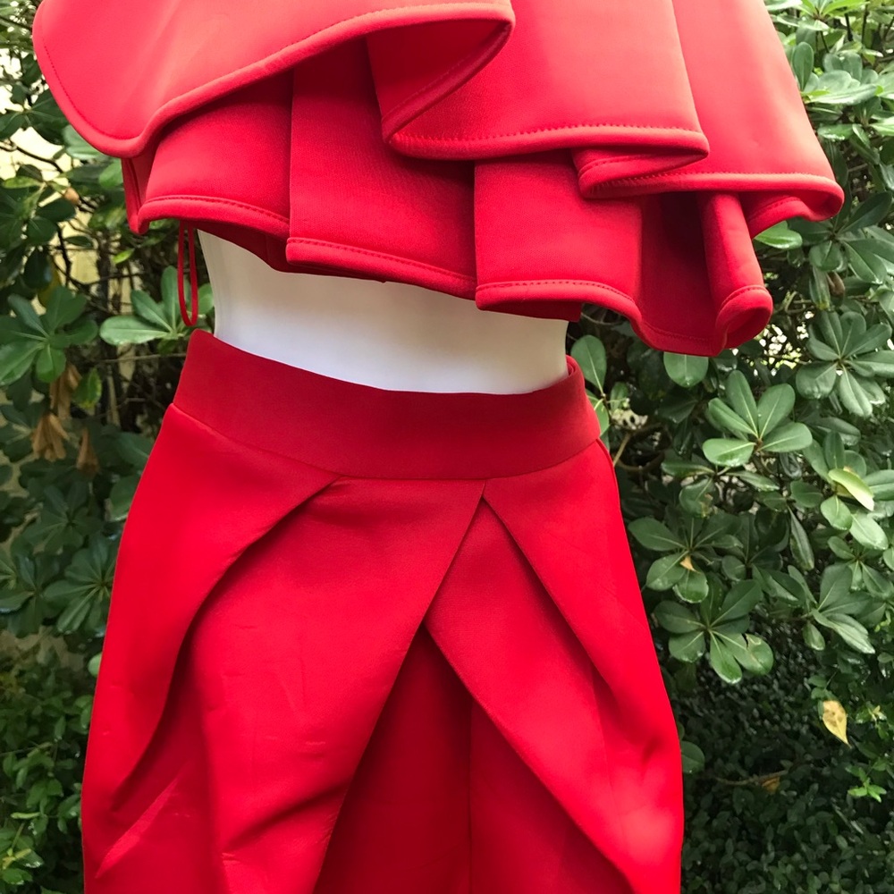 MABLE Red Strapless Ruffle Top and Skirt Set NWT Size S - Picture 5 of 16